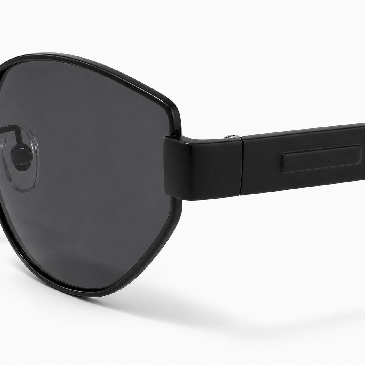 BAPORSSA Sunglasses Black Lens detail view