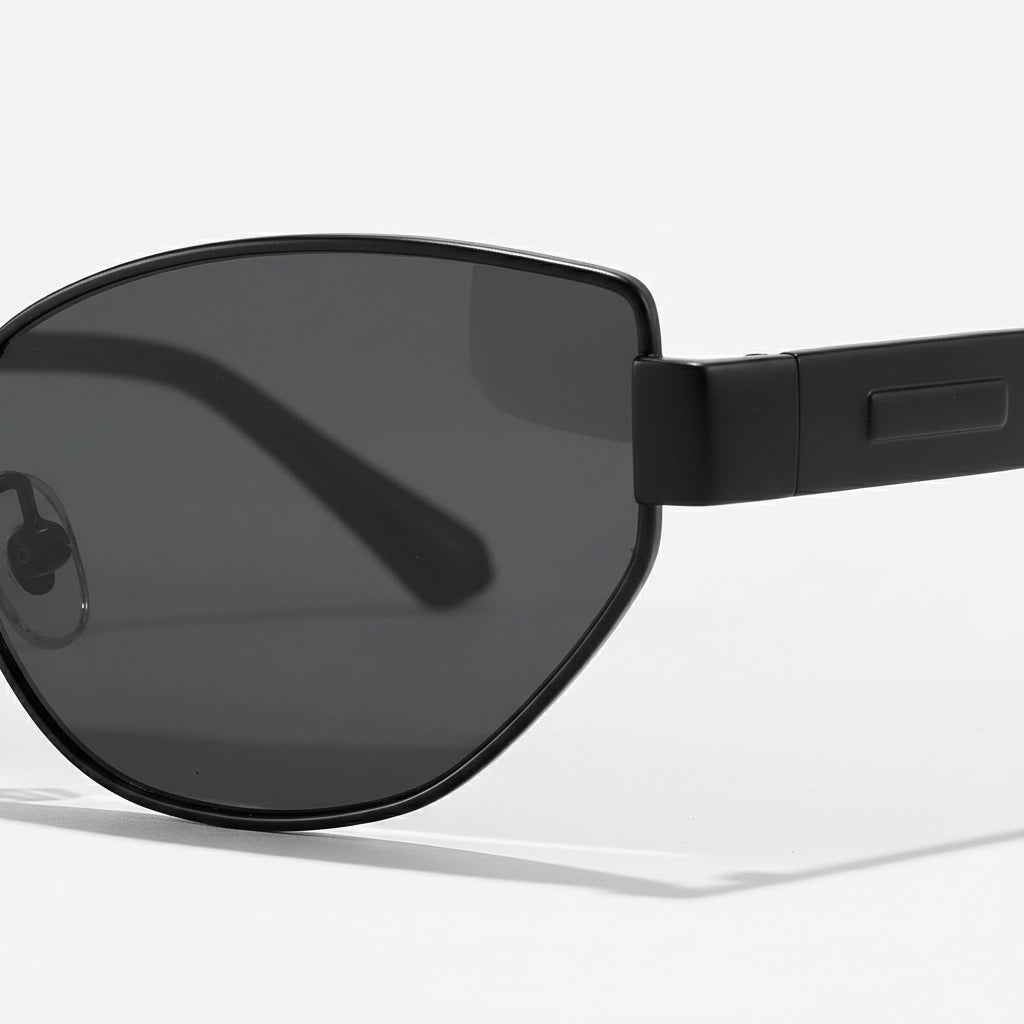 Baporssa Cat-EyeSunglassesFrontView_MatteBlackPolarized_5