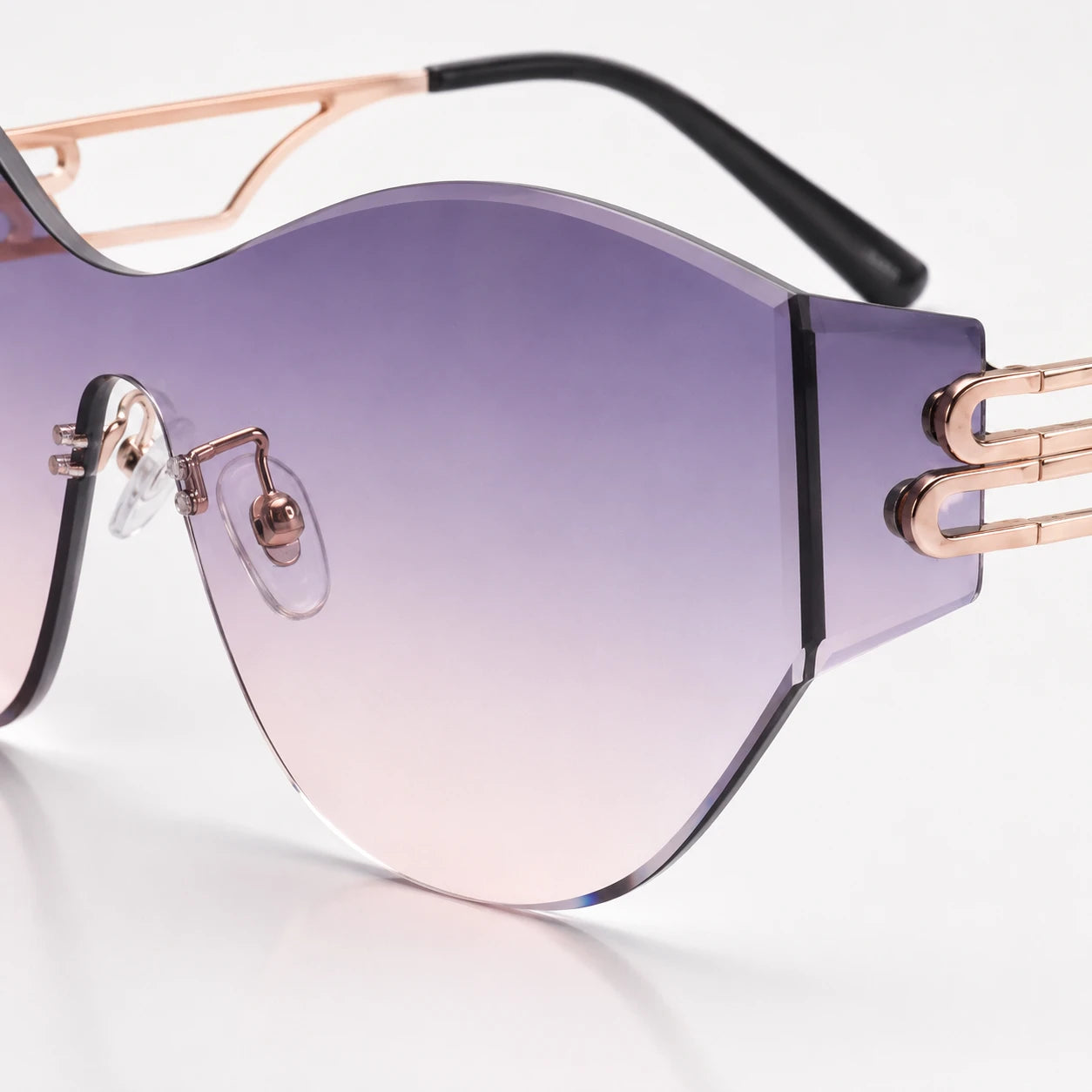 BAPORSSA vanguard gold hinge gradient lens macro detail featuring gradient sunglasses