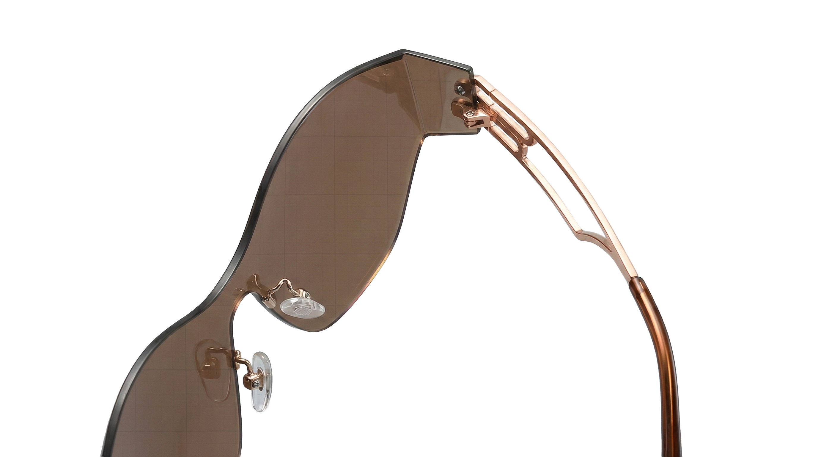 The temples bend outward at a 90-degree angle, demonstrating excellent flexibility.