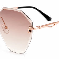 BAPORSSA Glow Sunglasses lens detail view