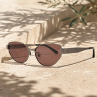 BAPORSSA Sunglasses Amber lifestyle scene 2