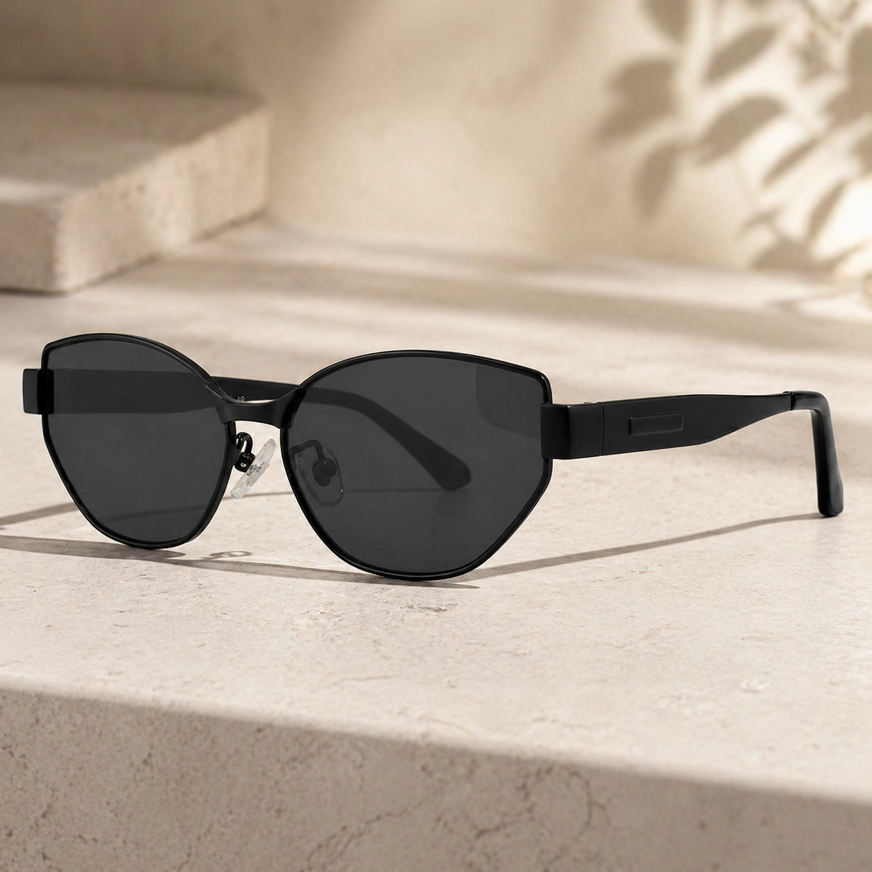 BAPORSSA Sunglasses Black lifestyle scene
