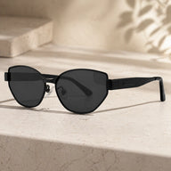 BAPORSSA Sunglasses Black lifestyle scene