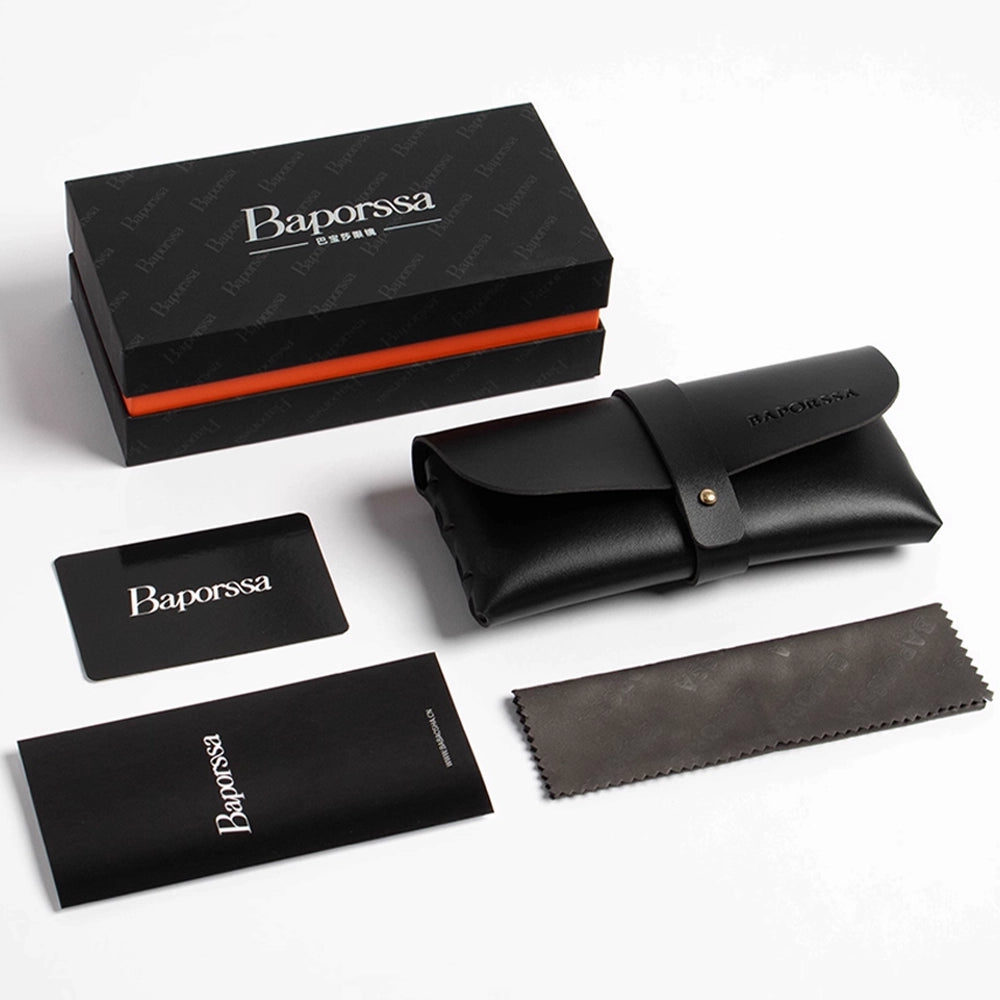 This photo showcases the packaging effect.