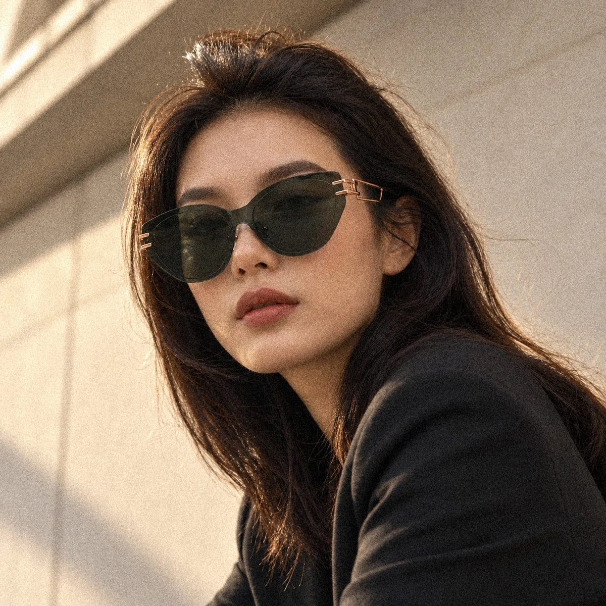 BAPORSSA Edge sunglasses in Grey-Green, worn by a model