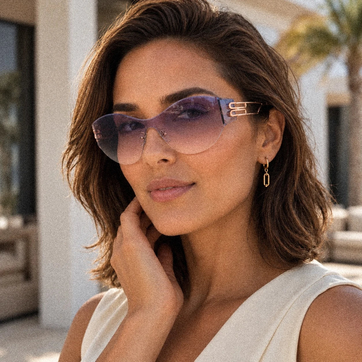 BAPORSSA Vanguard sunglasses in Blue-Pink Gradient, worn by a model, three-quarter view