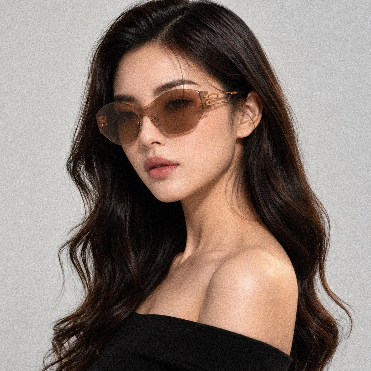 BAPORSSA Vanguard sunglasses in Bronze, worn by a model, three-quarter view